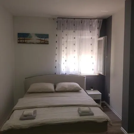 Gasthuis Ana 4*